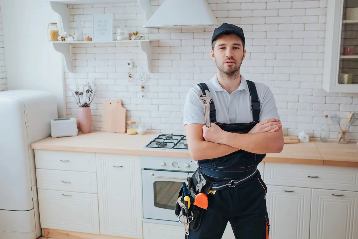 Plombier professionnel en dépannage — Assistance Dépannage PC Paris, Paris